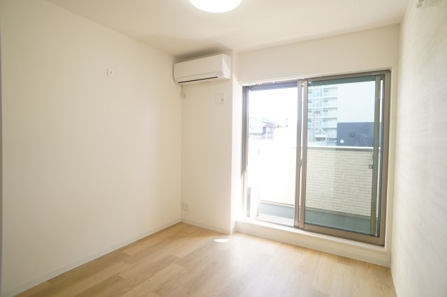 サムウィンの洋室