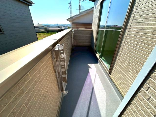 三木市岩宮　全４-G棟のバルコニー
