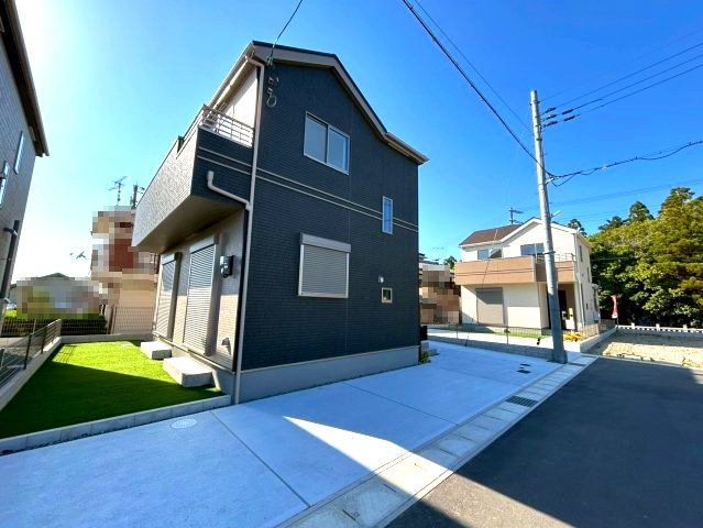 三木市岩宮　全４-G棟の前面道路含む現地写真