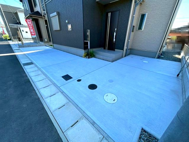 三木市岩宮　全４-G棟の駐車場
