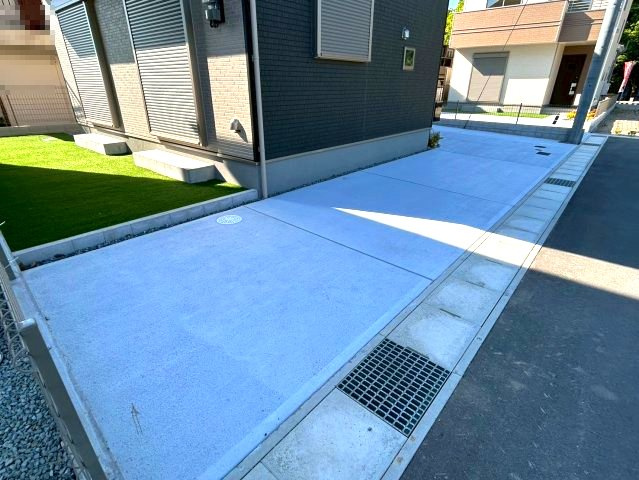 三木市岩宮　全４-G棟の駐車場