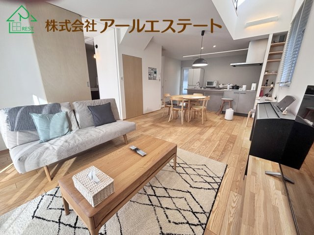 姫路市広畑区西蒲田　　中古戸建の居間・リビング