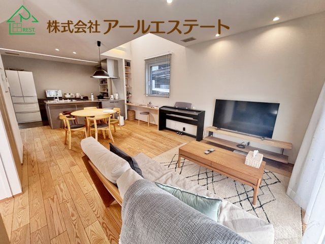 姫路市広畑区西蒲田　　中古戸建の居間・リビング