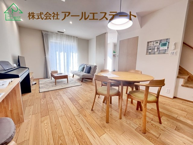 姫路市広畑区西蒲田　　中古戸建の居間・リビング