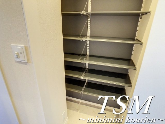 ビブレ　アンサンブルの収納|シューズボックス