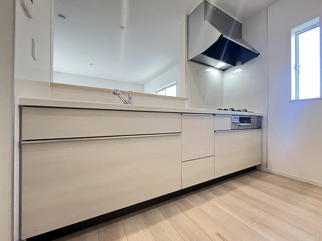 【キッチン】 | 練馬区南大泉2丁目　新築一戸建住宅　全1棟　(保谷店) | お子様を見守りながら、ご家族と会話しながらお料理が出来る対面式キッチン。