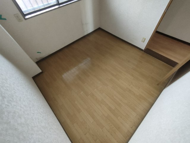 【洋室】 | グランパレスイマージュ | 明るい洋室です