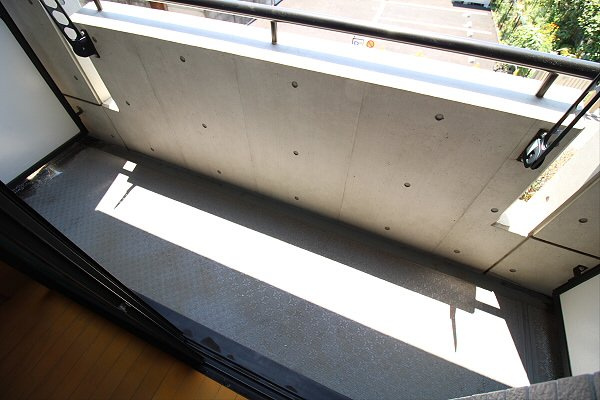 【バルコニー】 | サンヴィラージュ三鷹