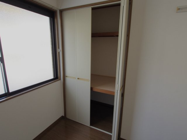 メゾン萩原A棟の収納