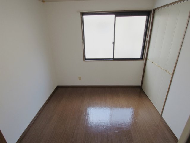 メゾン萩原A棟の寝室