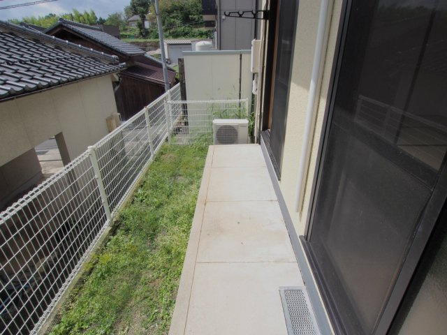 メゾン萩原A棟の庭