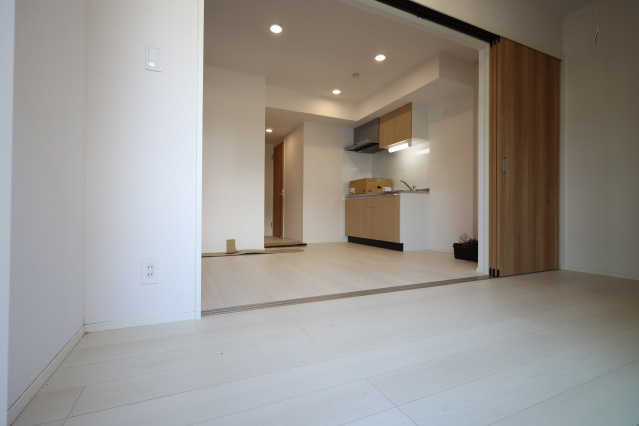 MOVE宇品御幸NEOの洋室|明るい洋室です