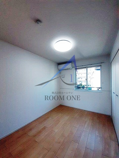 ベル　フルリールの寝室|寝室です。