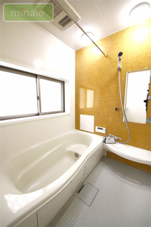 【浴室】 | 平日・土日も見学できます　再生住宅　4SLDK　実籾 | 現地