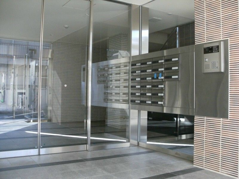 クレール大洲 のエントランス