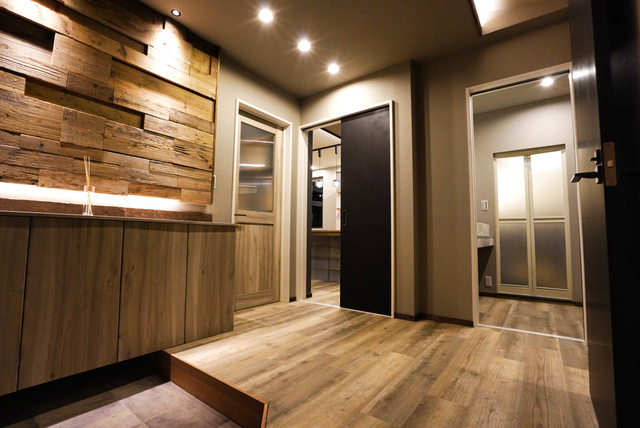 デザイナーズ戸建て上尾の玄関