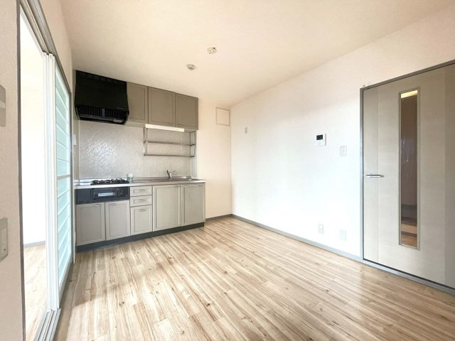 セキネマンションⅡの居間・リビング|※同タイプ・別室の写真になります。