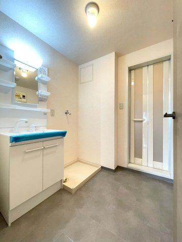 セキネマンションⅡの洗面所|※同タイプ・別室の写真になります。