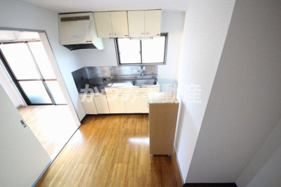 【居間・リビング】 | メゾンラフィーネ | 他号室参考写真