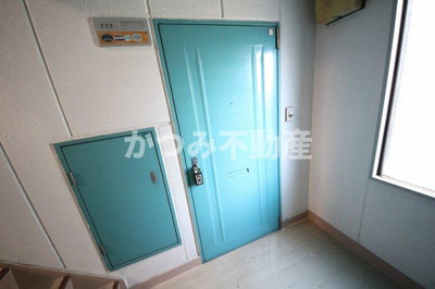 【玄関】 | メゾンラフィーネ | 他号室参考写真