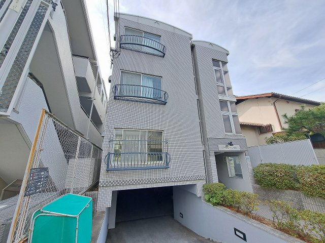 パークレーン’90の外観