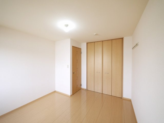 グランシャリオの洋室|広々とした洋室です