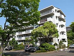 千里緑丘住宅10号棟の外観