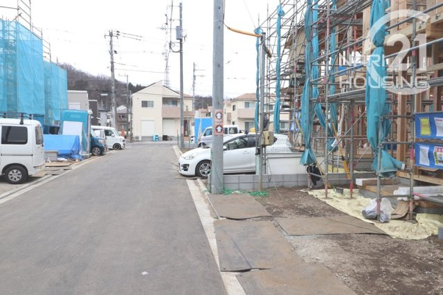 【前面道路含む現地写真】 | リーブルガーデン　あきる野市伊奈　新築　全15棟　13号棟 | 前面道路含む現地写真です