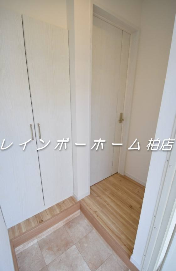 ＼＼【LINE連絡可】接客・申込・契約すべてオンライン完結可／／の玄関|落ち着いた玄関です