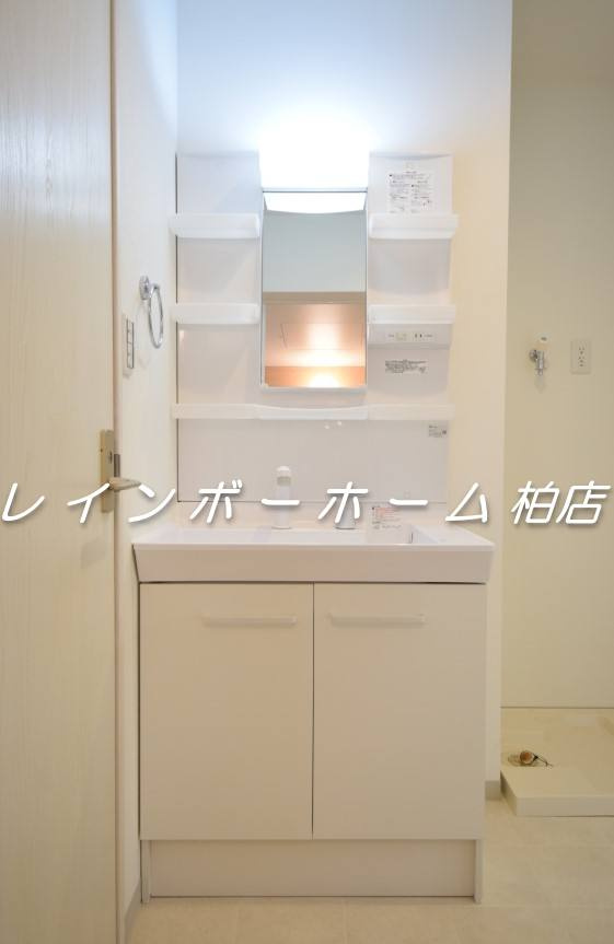 ＼＼【LINE連絡可】接客・申込・契約すべてオンライン完結可／／の洗面所|ゆったりとスペースのある洗面所