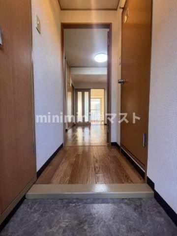 第10柴田ビルの玄関|他号室参考写真です