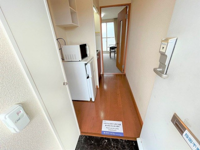 【玄関】 | レオパレスメルツェⅡ