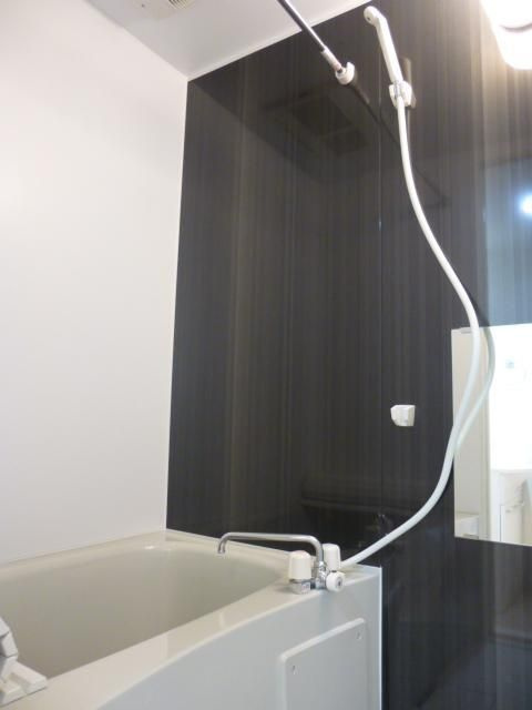 ブランシェ立岡の浴室