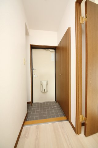 虹の丘BRAINの玄関