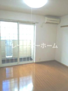 コンビビアリテの居間・リビング