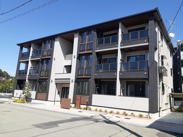 レイアフォレストⅢの外観