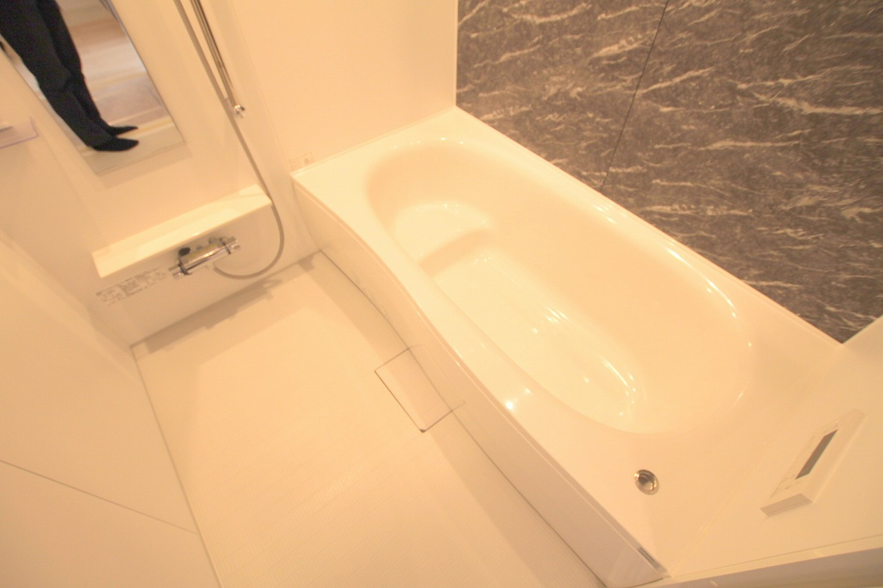 レイアフォレストⅢの浴室