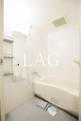 【浴室】 | レヴィーナ東京八重洲通り | お風呂です。