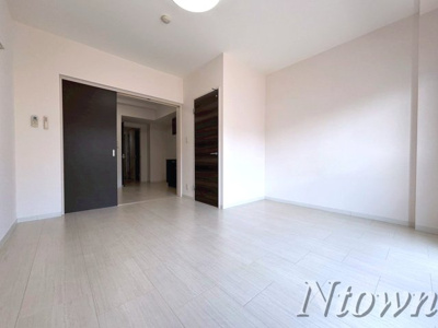 【その他】 | セローム亀島 | 落ち着いた色調の洋室です