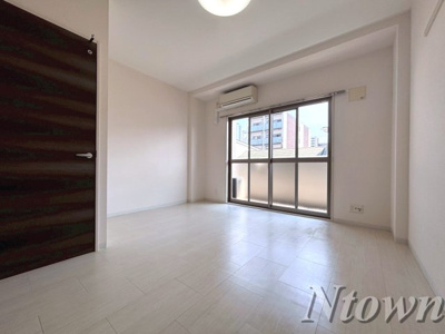 【その他】 | セローム亀島 | ゆったりした洋室です