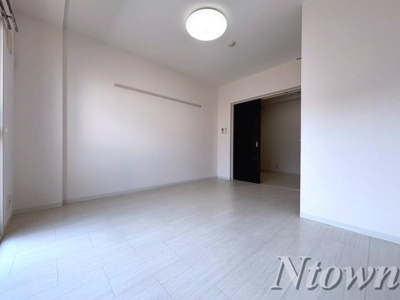 【居間・リビング】 | セローム亀島 | ゆったり過ごせる居間です