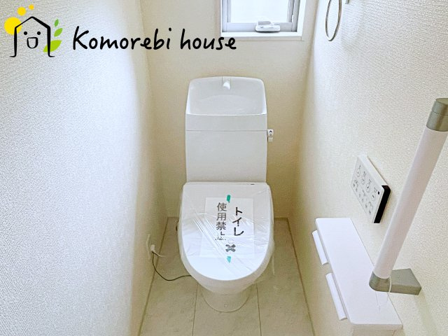 伊奈町中央　新築一戸建て　リーブルガーデン　02のトイレ|清潔感のあるトイレです