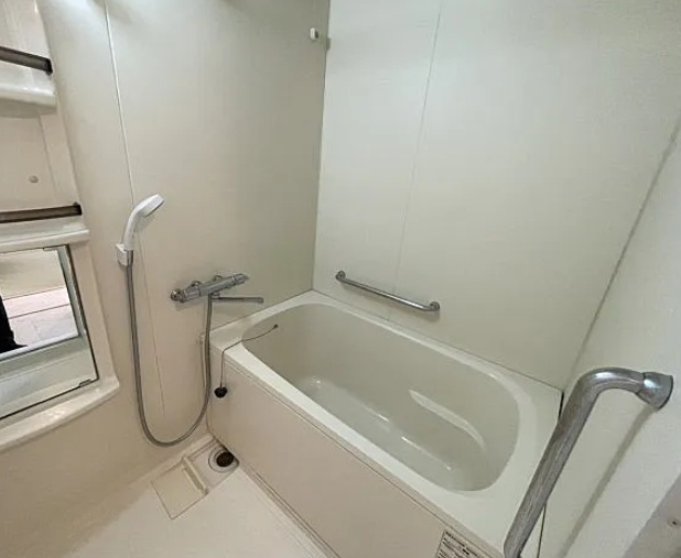 プレステージ上山手の浴室