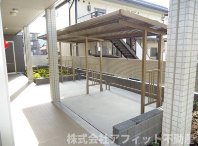 【その他共用部分】 | セレーノ空 | 屋根付き駐輪場