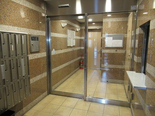 プリズムスクエア本駒込のロビー