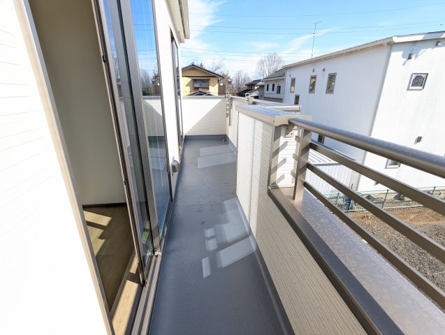 大塚町1905番のバルコニー|バルコニーで見る景色は眺めが良く晴れた日はたくさんの洗濯を干すことが出来ます。
