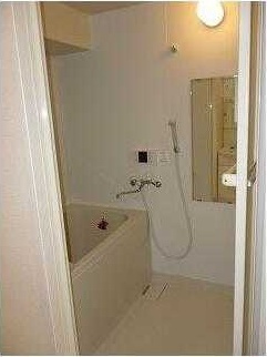 【浴室】 | 信光パレス | 日々の暮らしに欠かせないお風呂です