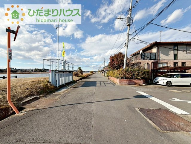 【前面道路含む現地写真】 | つくば市森の里第6　新築戸建 | たっぷりの陽光と心地よい風が舞い込む住まい♪