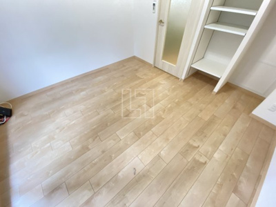 【居間・リビング】 | ロイヤルコート立売堀 | ロイヤルコート立売堀　洋室