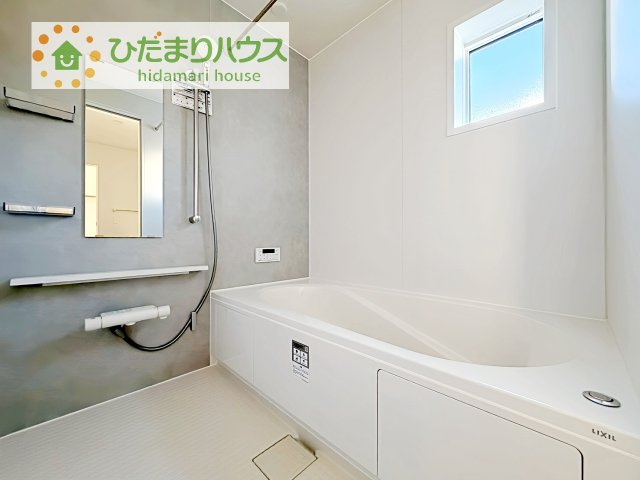 【浴室】 | 守谷市美園2丁目第1期　新築戸建 | 大人が足を伸ばしても十分な広さ！一人でゆっくりくつろぐ時間も大切です！